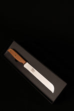 Görseli Galeri görüntüleyiciye yükleyin, Brioni Pimli Tırtıklı Ekmek Bıçağı Ceviz